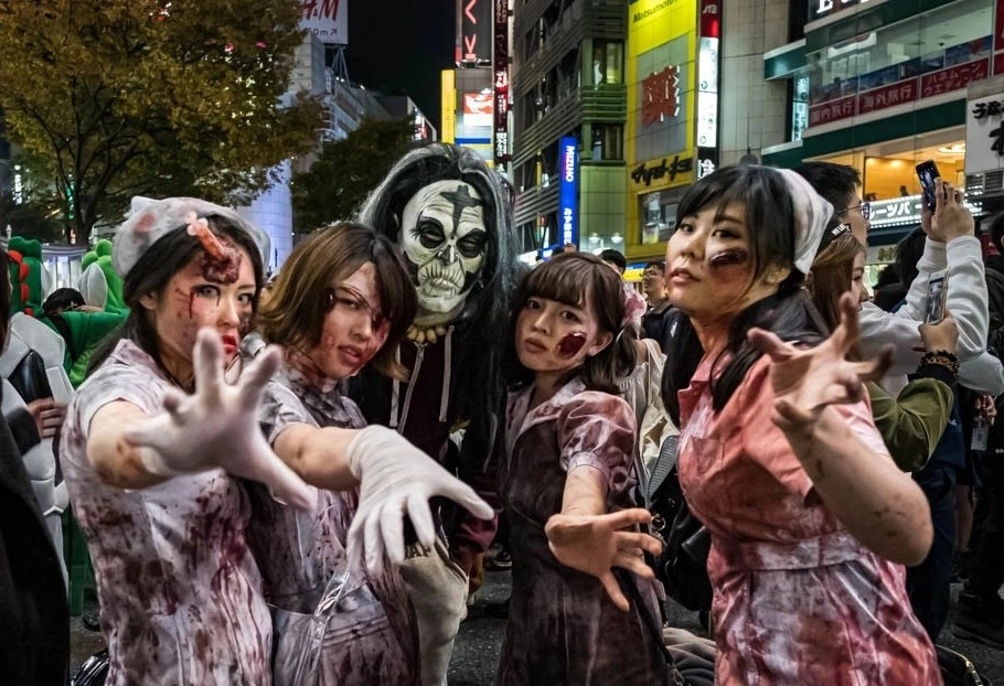 NỖI SỢ THẢM KỊCH GIẪM ĐẠP TẠI ITAEWON LAN SANG HALLOWEEN Ở SHIBUYA