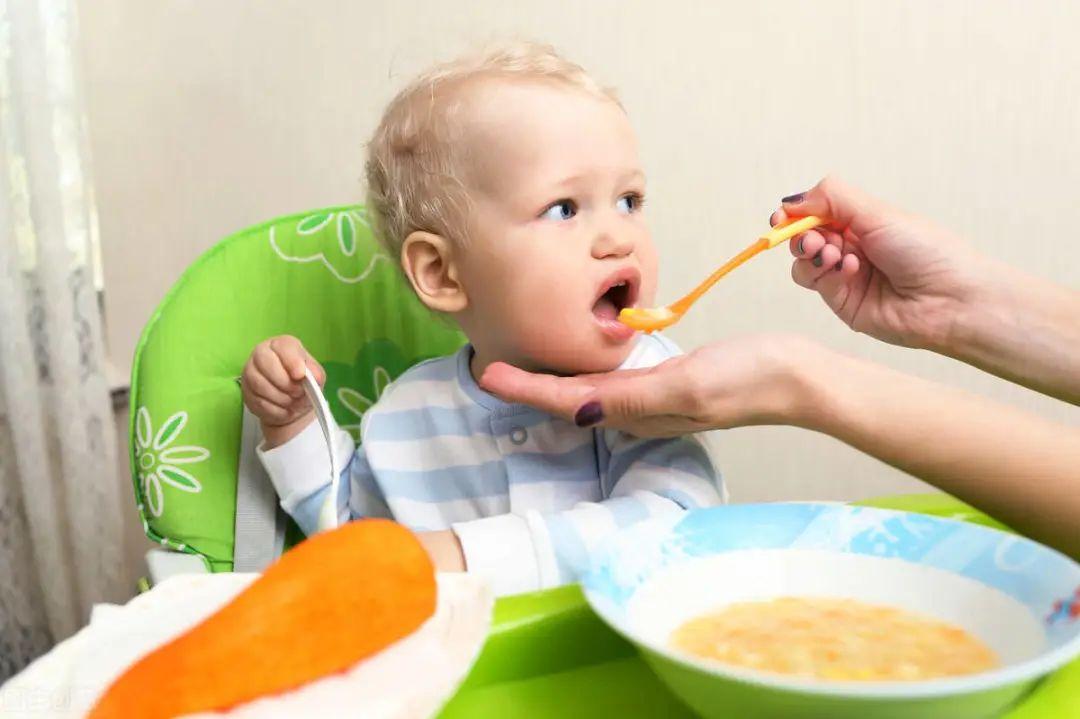 Kubet: Cậu bé 1 tuổi ăn vạ thành "tiểu yêu"! Đừng cho bé ăn quá nhiều loại rau này!